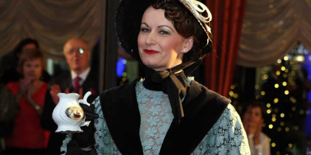 Kolonádní přehlídka módy konce 19.&nbsp;století